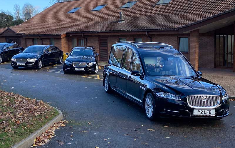 Picture of Hearse and Limousine